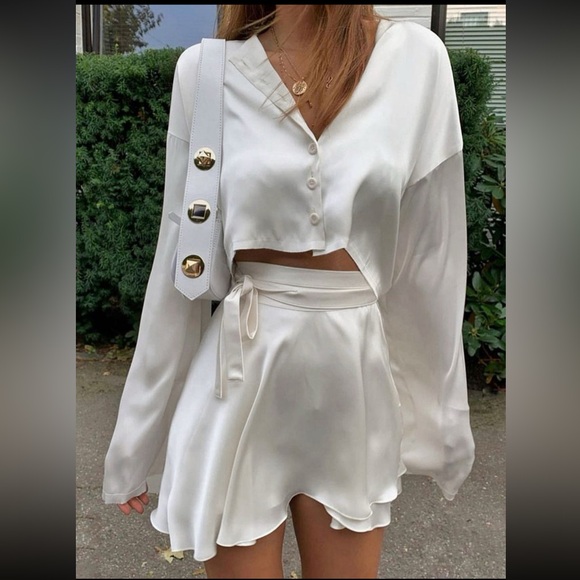 Satin Crop Top & Flowy Skirt Two-Piece Set *BRAND NEW* - Picture 1 of 6